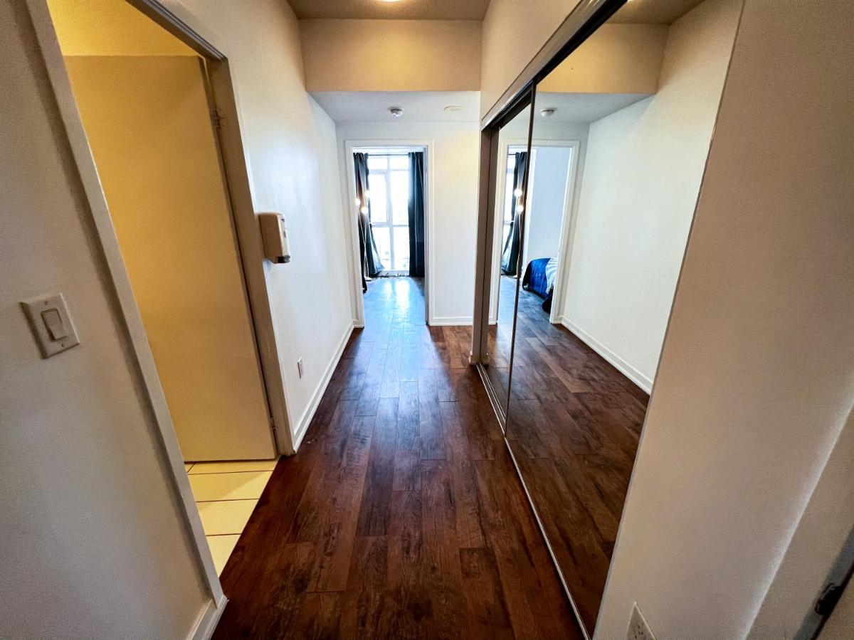 Simply Comfort. Elegant Apartments Dan Lecki Toronto Exterior foto